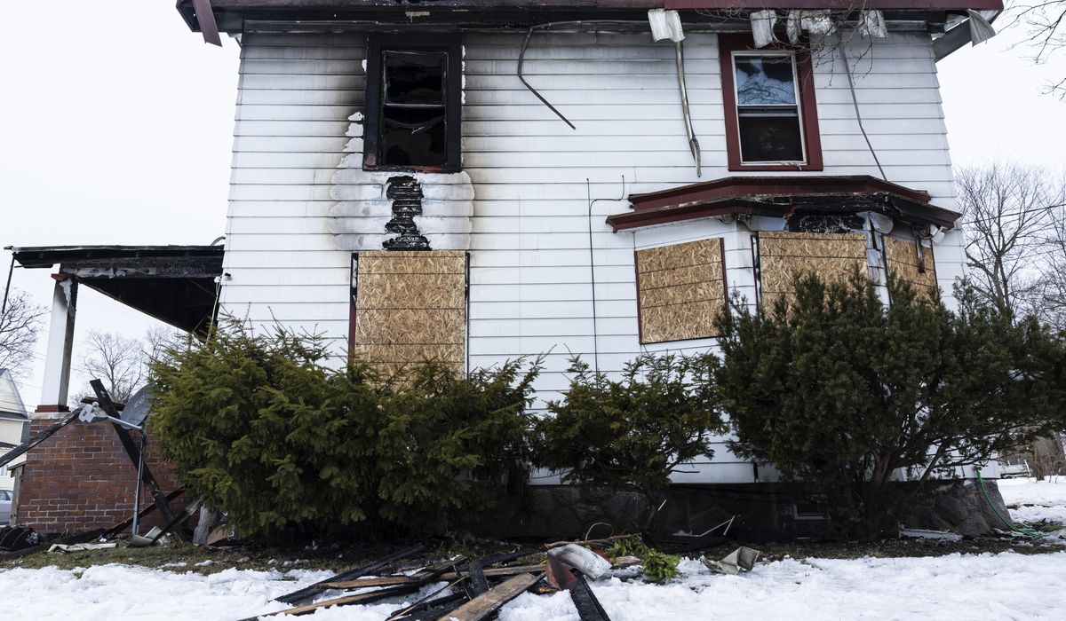 NextImg:Police accuse Michigan mom of setting house fire that killed daughter