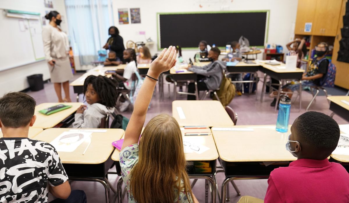 NextImg:Nation’s report card: U.S. reading scores fall again, math shows little progress