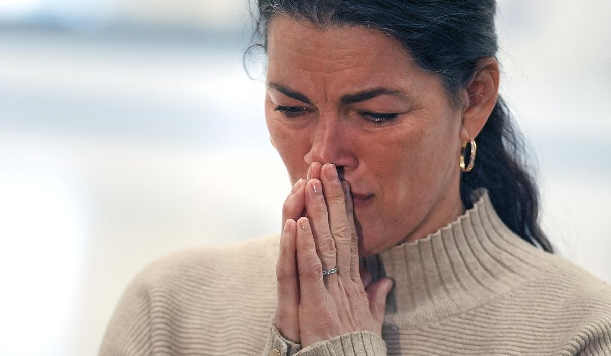 NextImg:Emotions pour from tight-knit skating community after D.C. plane crash carrying athletes, coaches