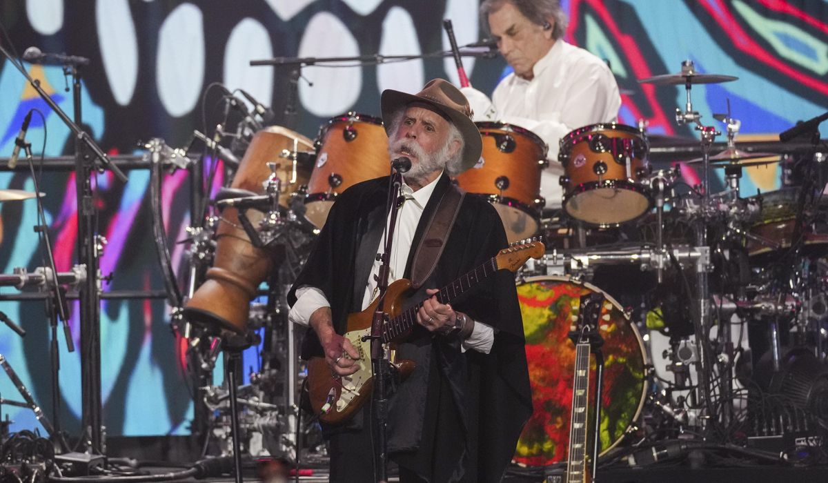 NextImg:Tie-dye and dancing bears: Grammy weekend begins with Grateful Dead honored as Persons of the Year