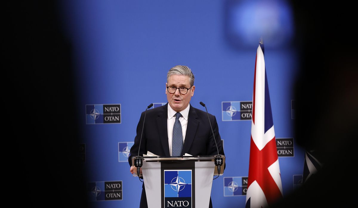 NextImg:Britain’s Starmer seeks strong ties with both the EU and Donald Trump. That could be tricky
