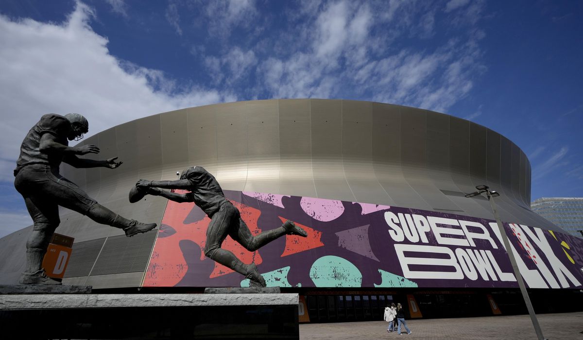 NextImg:Super Bowl prices are down this year. StubHub explains why