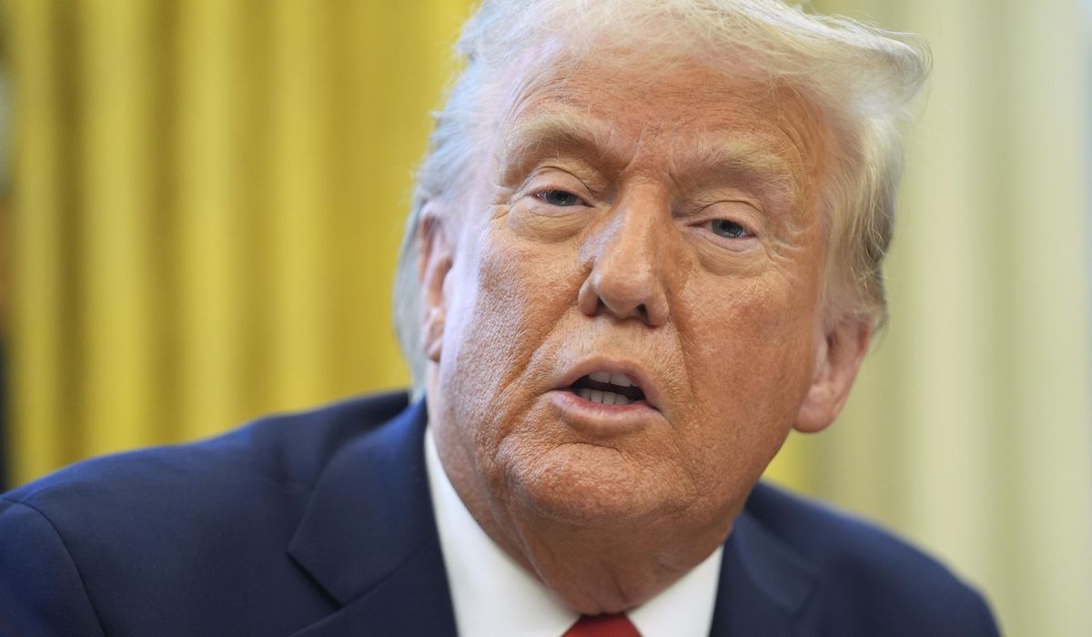 NextImg:Trump to become first sitting president to attend Super Bowl