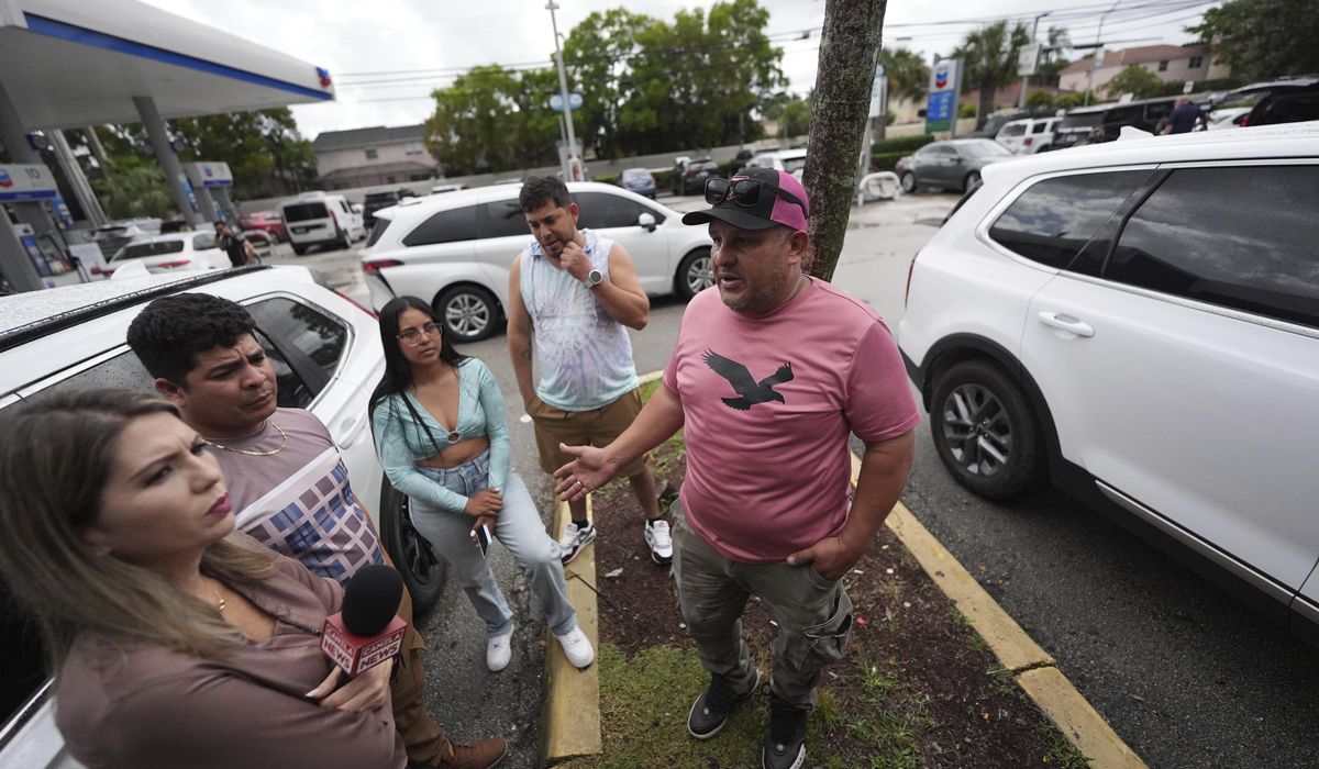 NextImg:Noem ends Temporary Protected Status for 350,000 Venezuelans