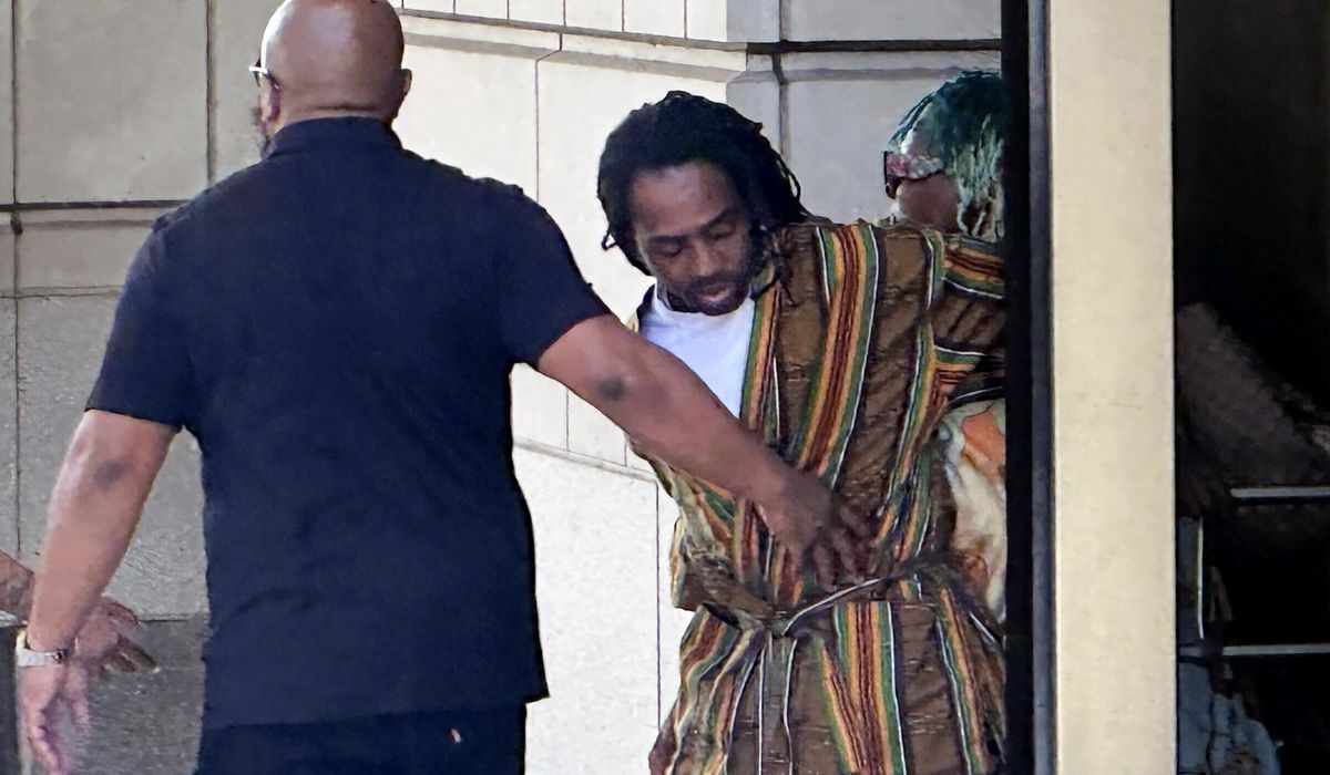 NextImg:D.C. Council votes unanimously to expel Trayon White over bribery charges