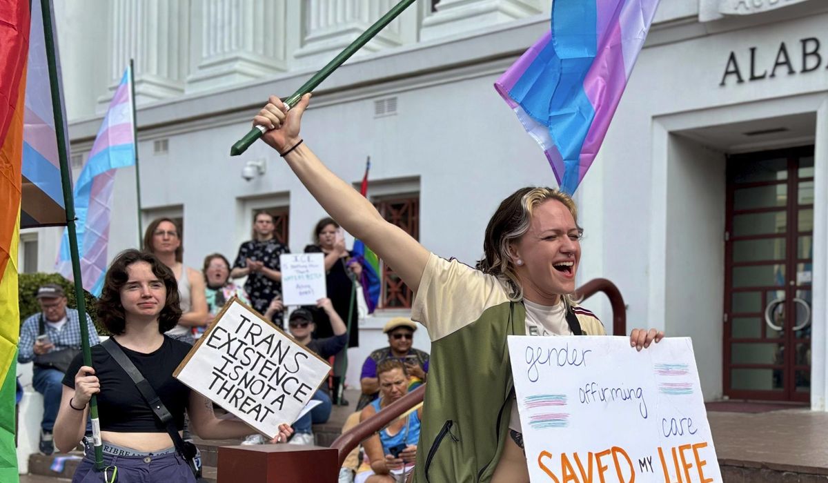 NextImg:Alabama governor vows to sign bill that writes definitions of male and female into state law