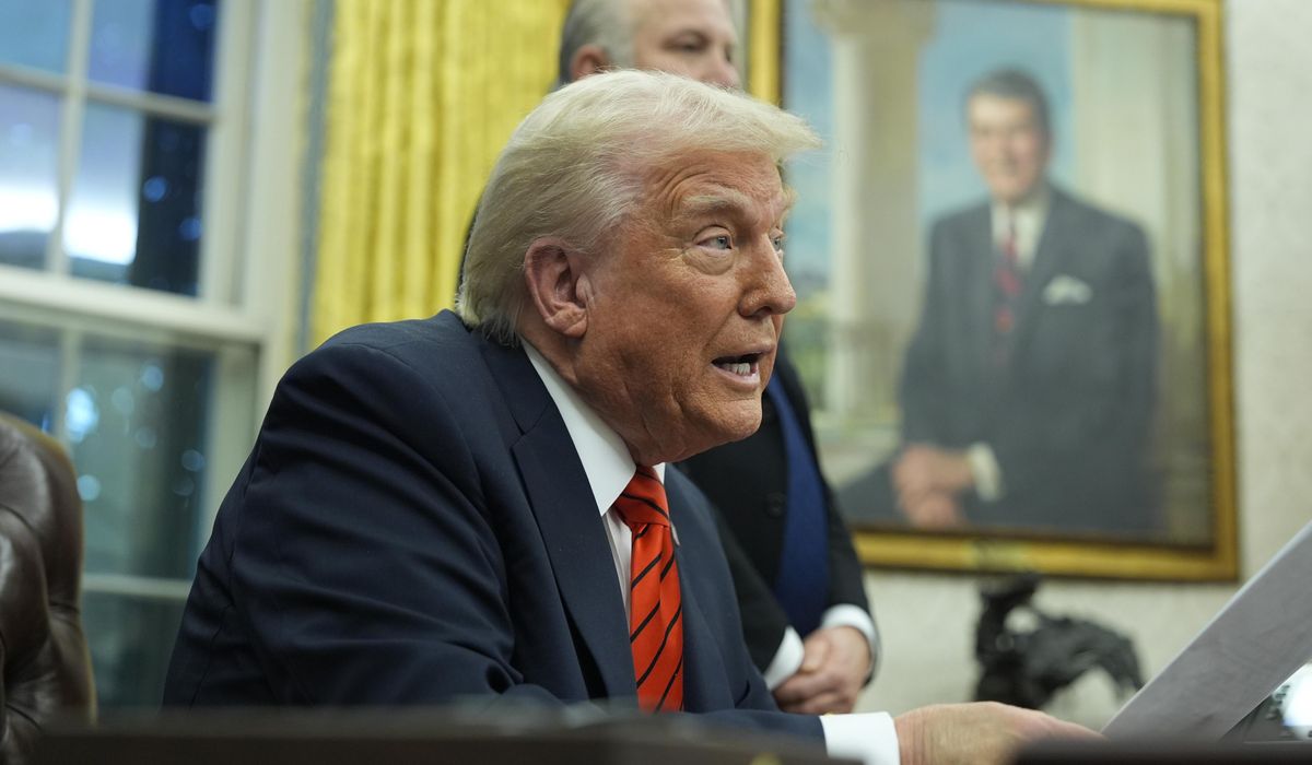 NextImg:Upcoming Trump executive order to target D.C. gun crime, homeless camps: Report