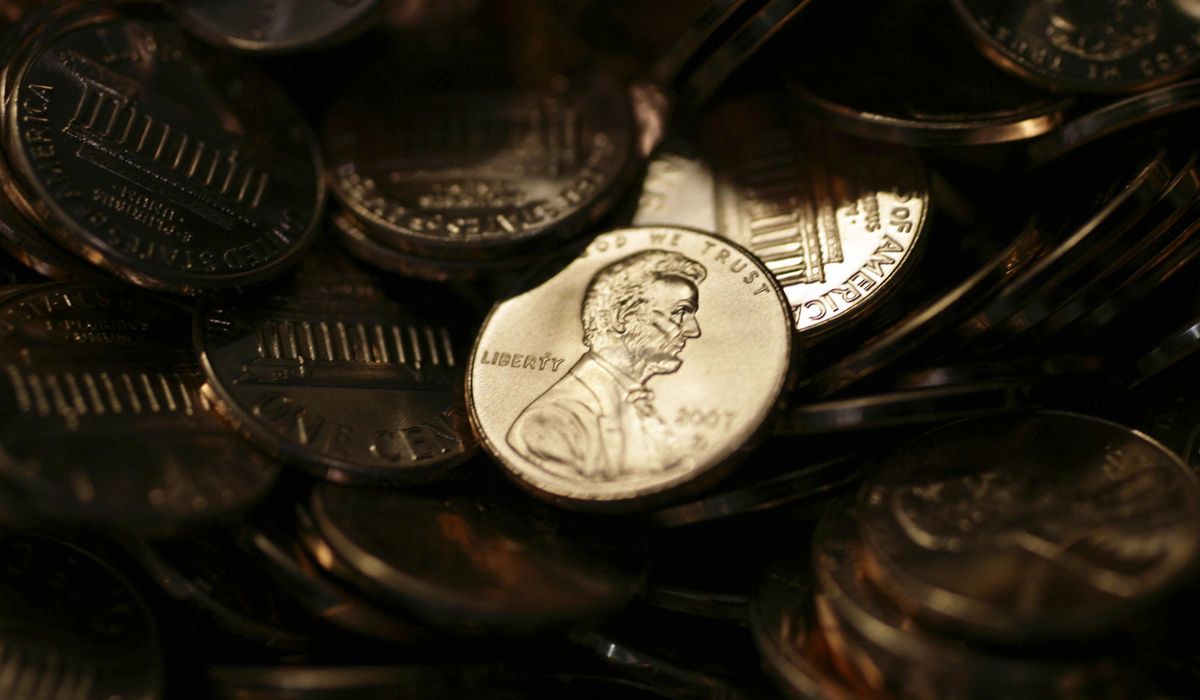 NextImg:The U.S. penny costs nearly 4 cents to make. But for one sector of souvenir sellers, it’s a living