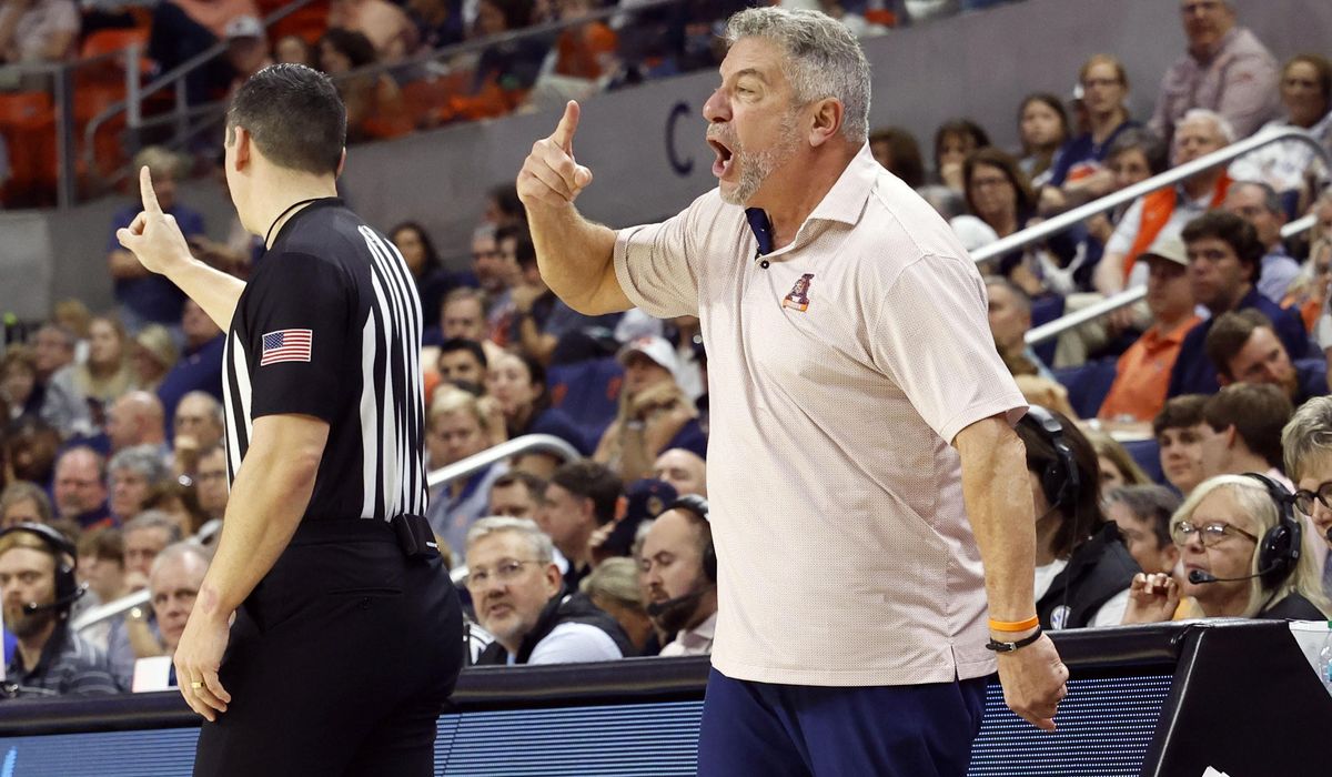NextImg:Auburn and Alabama to play first game between No. 1 and No. 2 in SEC history