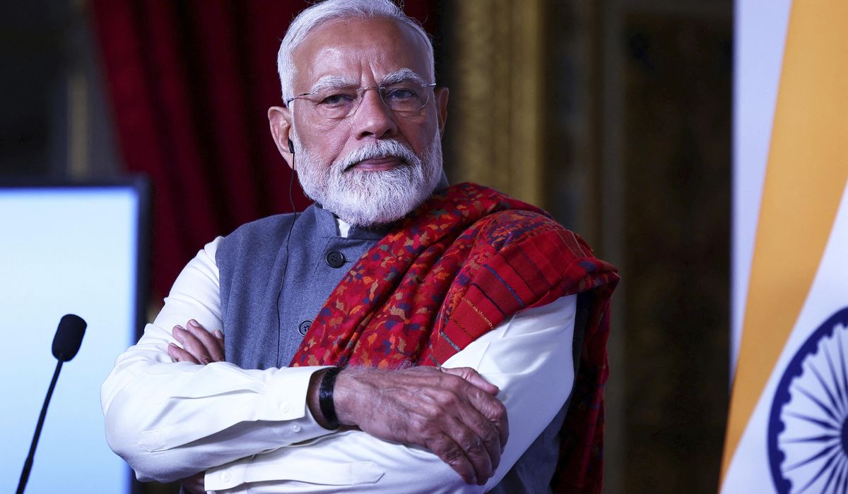 NextImg:Modi is meeting with Trump in a visit meant to boost the U.S.-India relationship and avoid tariffs