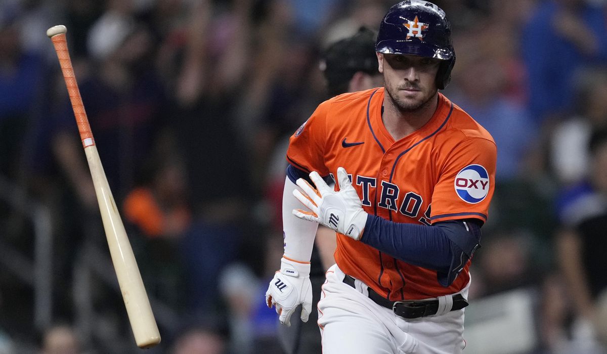 NextImg:Alex Bregman and the Red Sox finalize a $120 million, 3-year contract