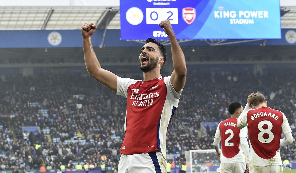 NextImg:Merino scores late double as Arsenal beats Leicester 2-0 in Premier League