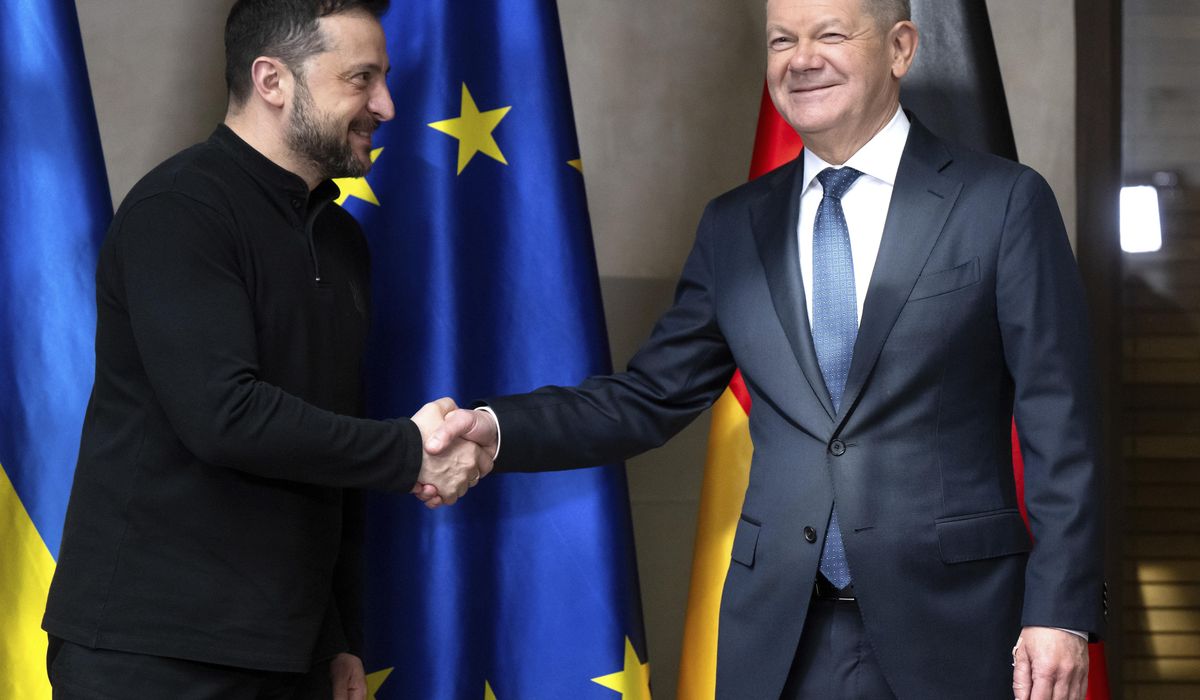 NextImg:Zelenskyy, Scholz take strong stands as new line from Washington under Trump jolts Europe
