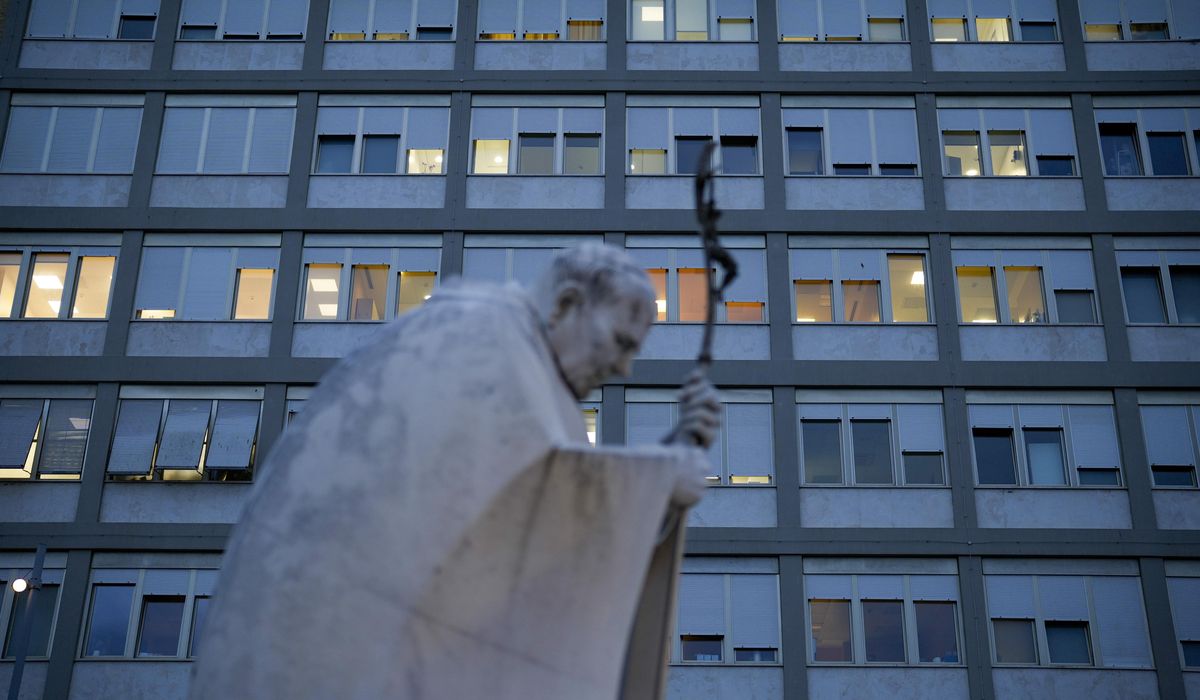 NextImg:Doctors order ‘absolute rest’ for hospitalized pope to help him recover from respiratory infection