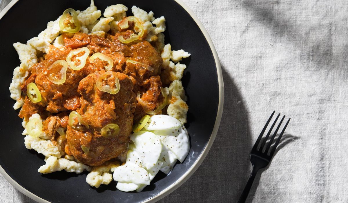 NextImg:RECIPE: Hungarian chicken paprikash