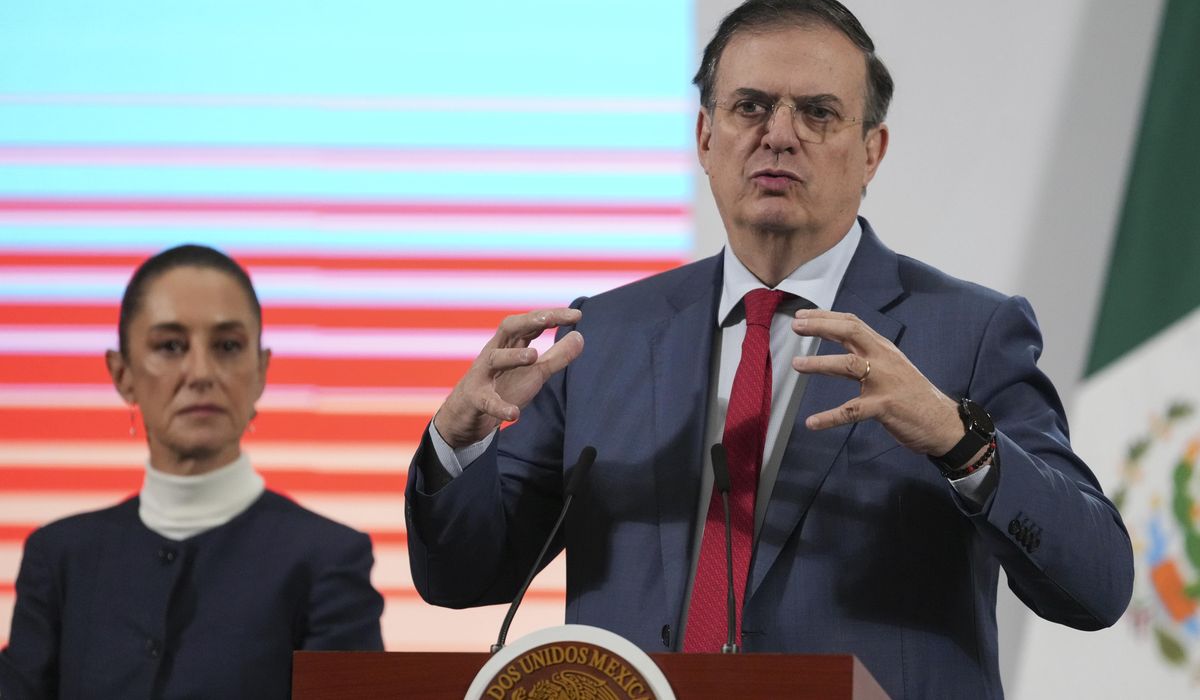 NextImg:Mexico’s economy secretary to meet with Trump officials in U.S. in ‘first conversation’ on trade