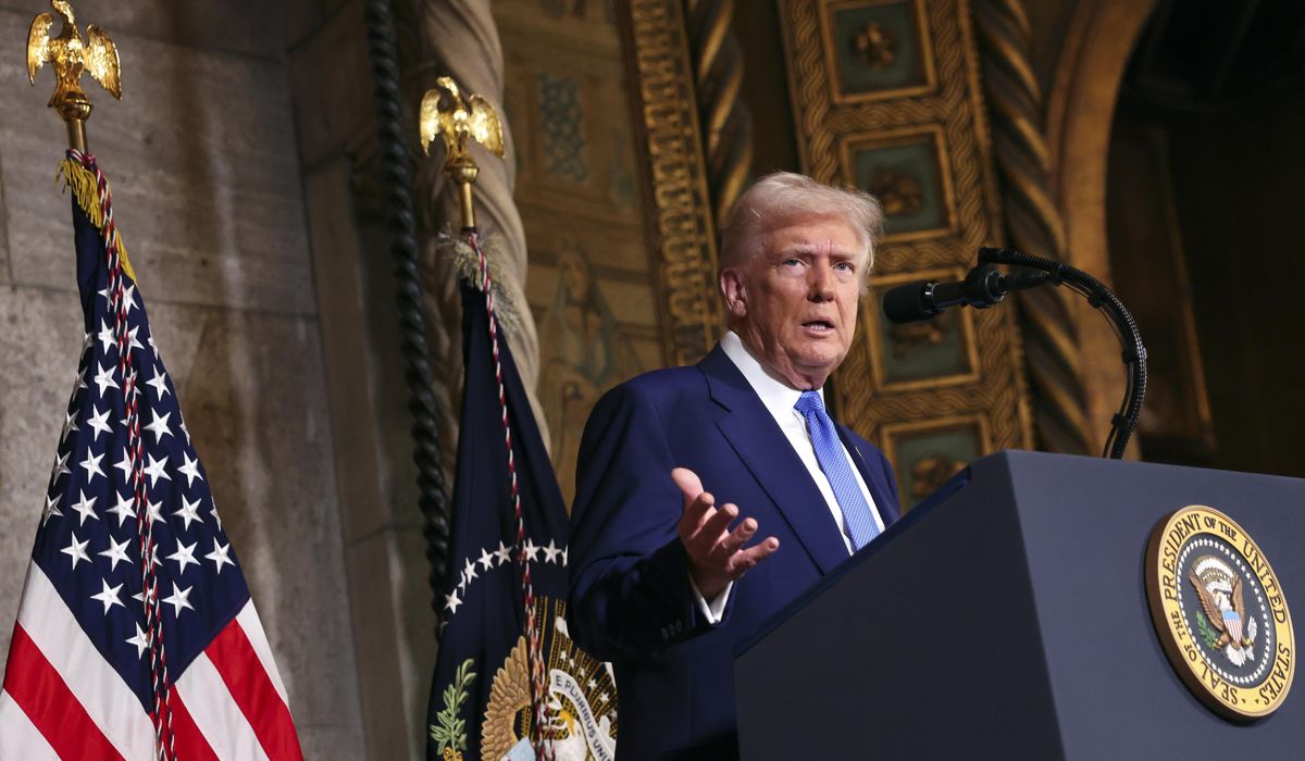 NextImg:Trump weighs in on budget dilemma, backs House while Senate tees up vote