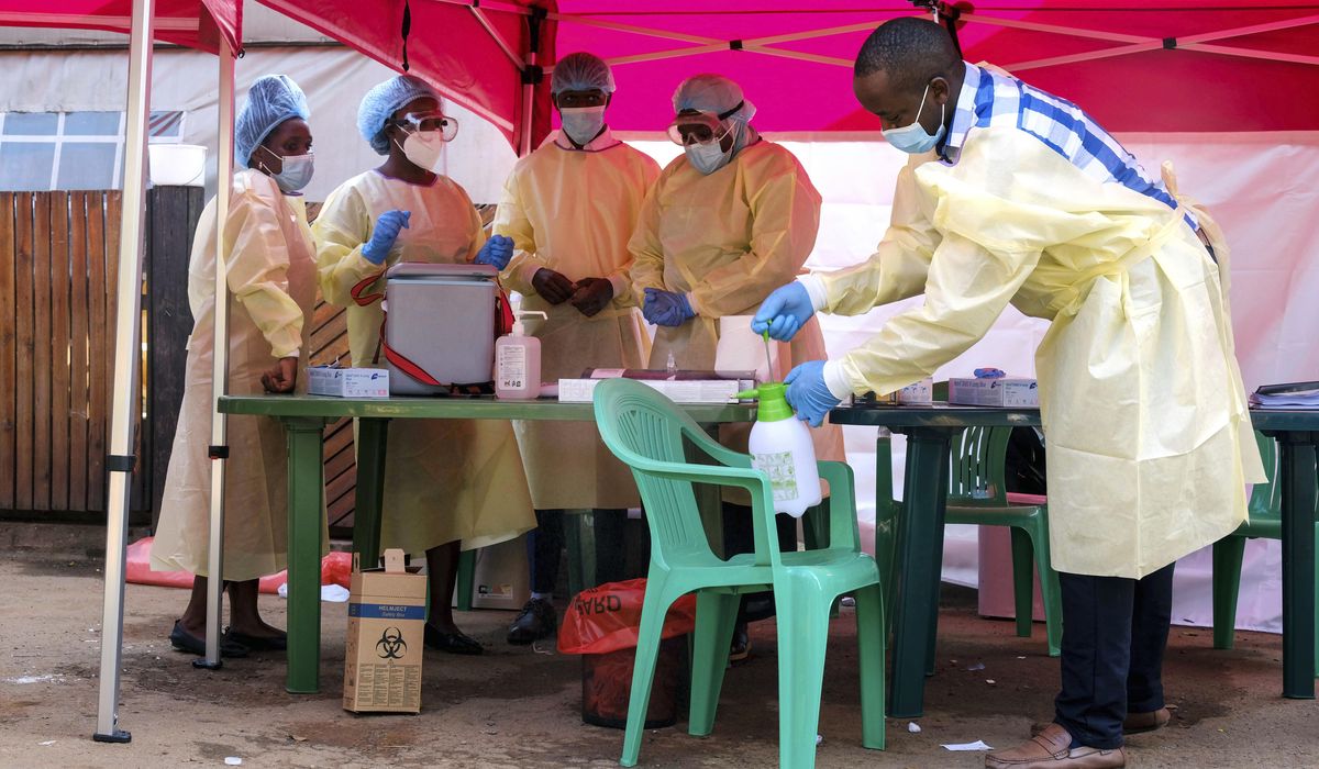NextImg:Uganda discharges the last Ebola patients. No new deaths from the contagious virus reported