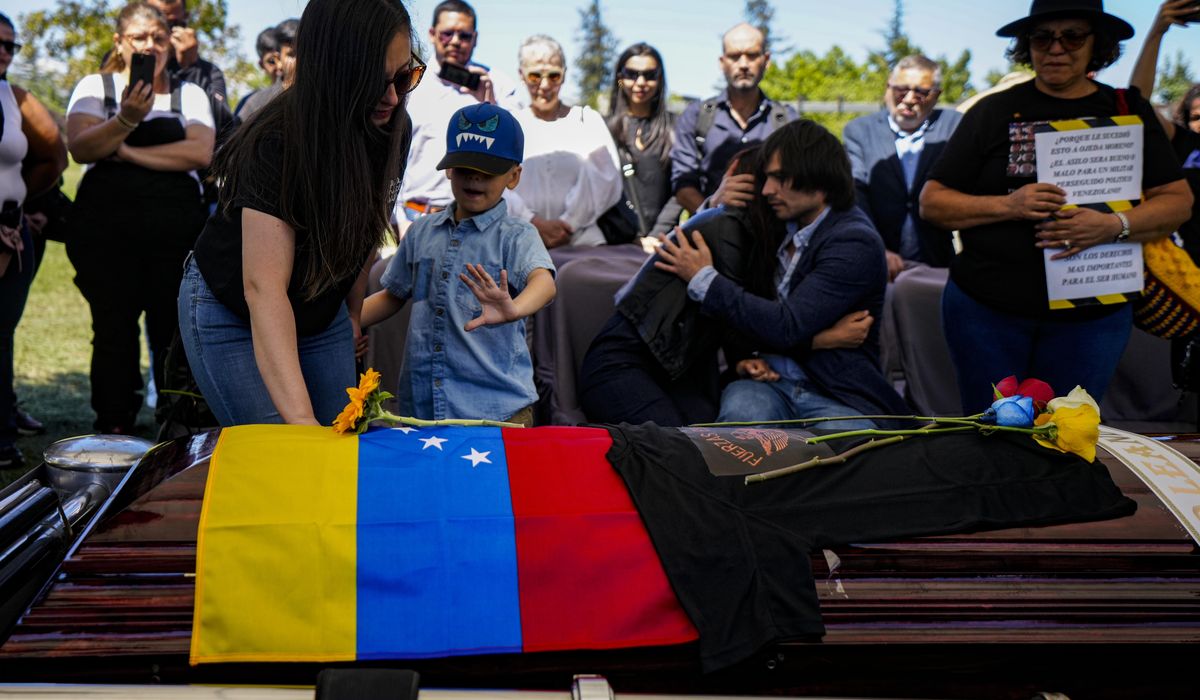 NextImg:After judge’s blockade, Trump will try to deport Venezuelan gang suspects to Chile