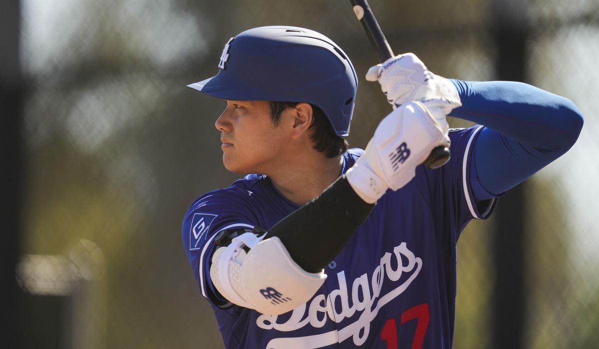 NextImg:Dodgers star Shohei Ohtani hits HR in 1st spring at-bat following offseason shoulder surgery