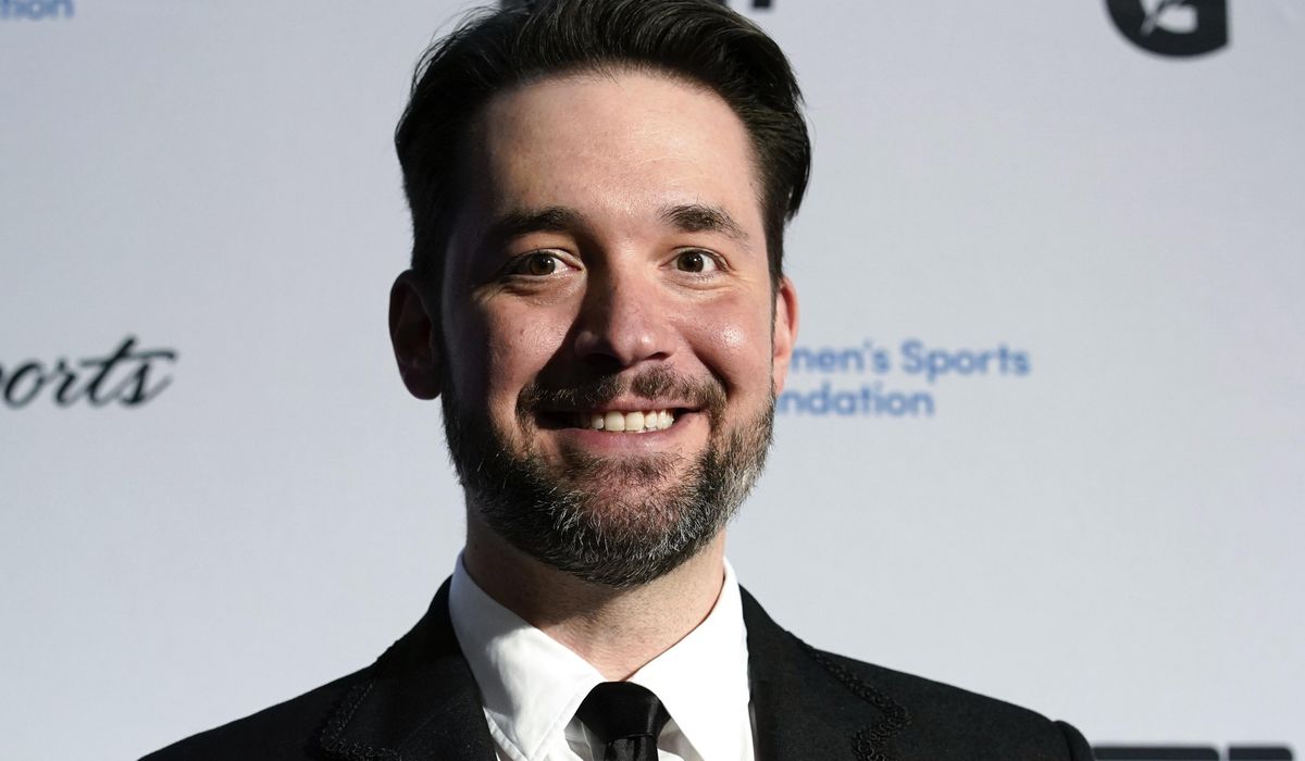 NextImg:Reddit co-founder Alexis Ohanian joins bid to acquire TikTok