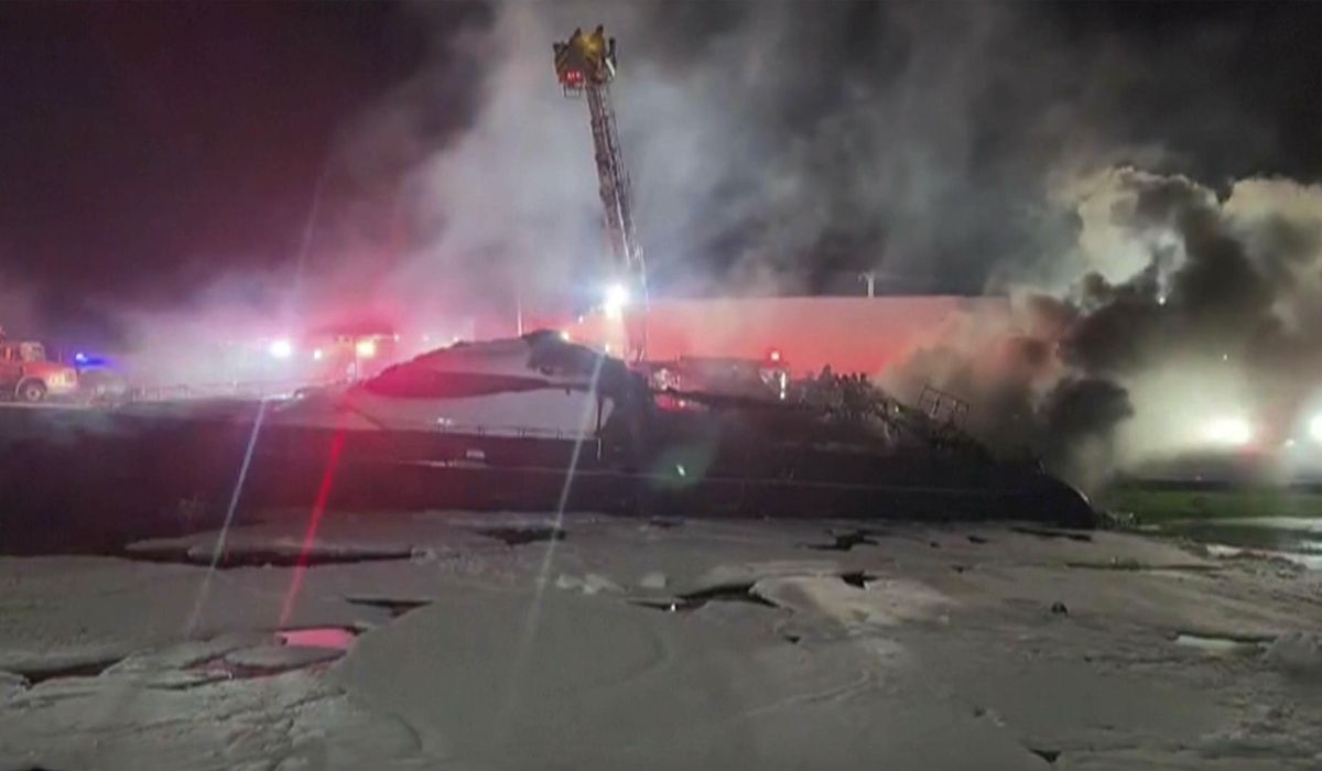 NextImg:WATCH: Yachts in Miami destroyed in early morning fire, investigated as arson
