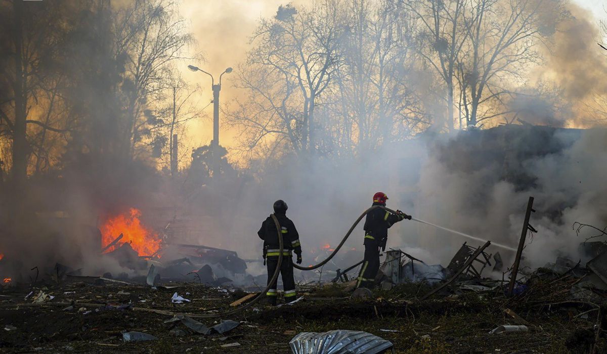 NextImg:Russia bombards Ukraine’s energy grid after Zelenskyy says his team will hold talks with the U.S.