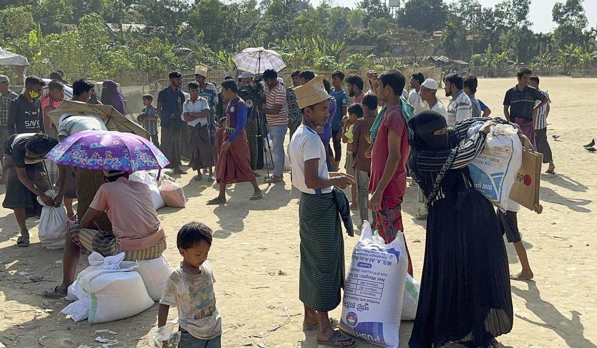 NextImg:UN secretary-general arrives in Bangladesh to visit Rohingya refugee camps and push for aid