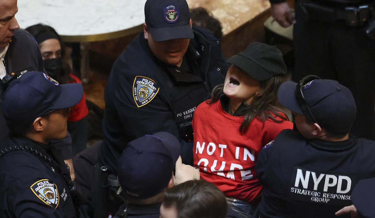 NextImg:Jewish protesters flood Trump Tower’s lobby to demand the Columbia University activist’s release