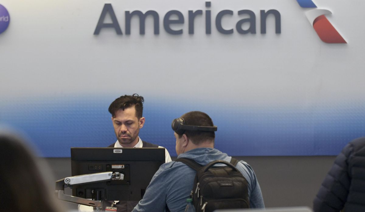 NextImg:United Airlines passenger arrested, banned after punching gate agent over flight cancellation