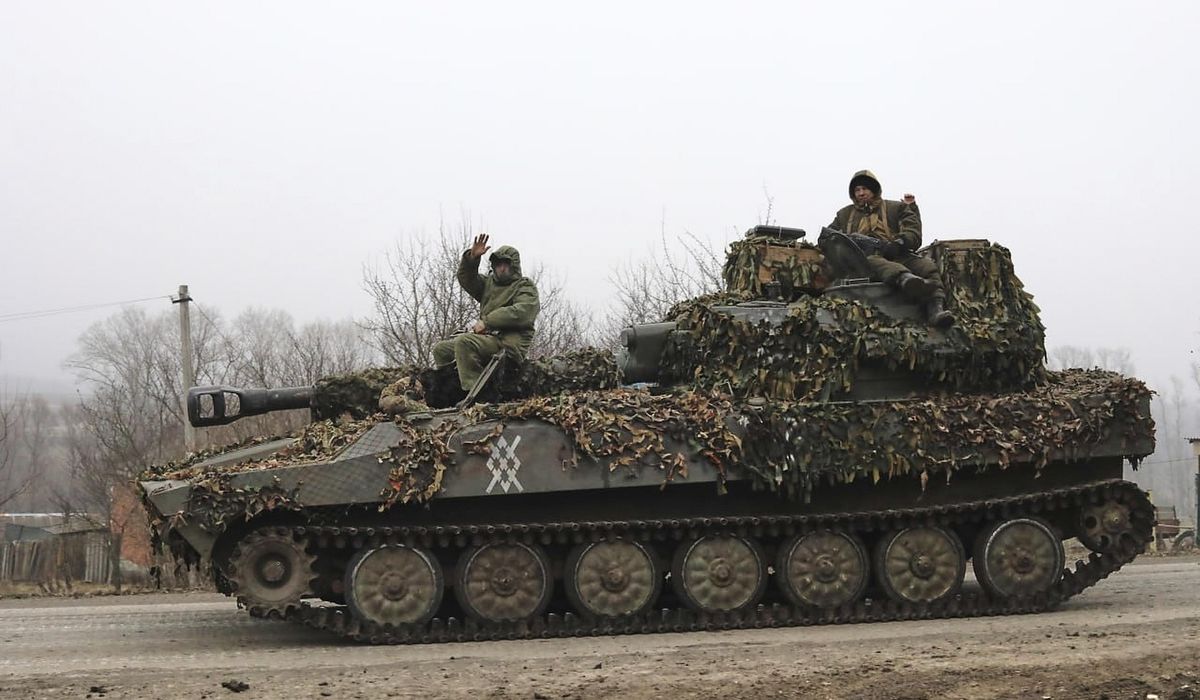 NextImg:Putin acknowledges weapons shortages despite meeting production demands
