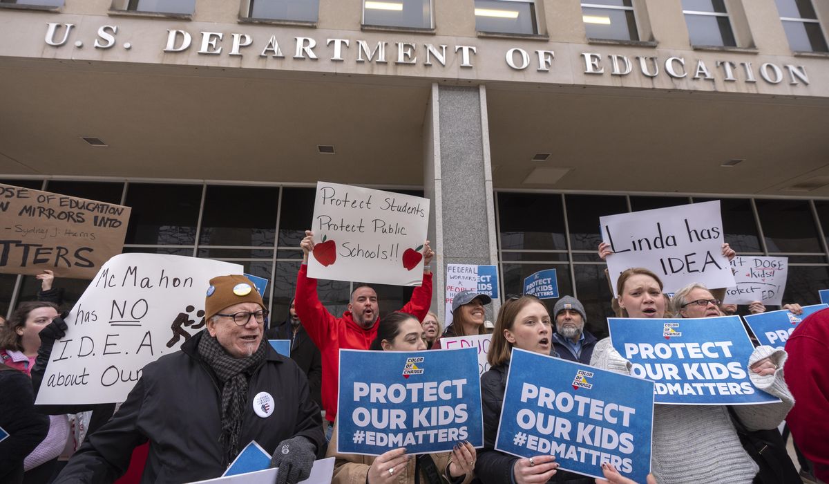 NextImg:Trump to sign order calling for shutdown of the Department of Education: Report
