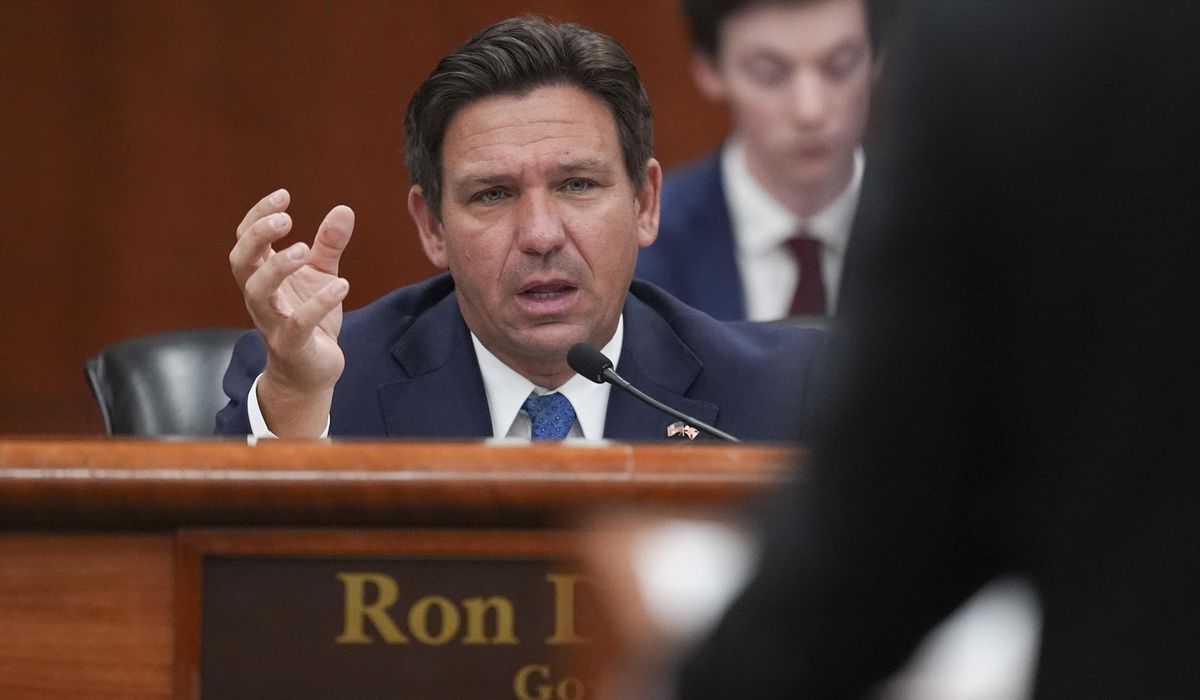 NextImg:DeSantis warns he has ‘tools’ including suspending local officials if they don’t cooperate with ICE