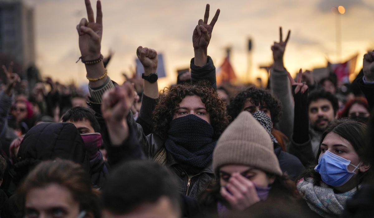 NextImg:Turkey’s opposition urges peaceful protests over Istanbul mayor’s arrest despite bans