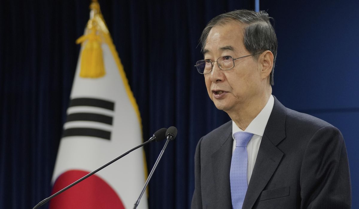 NextImg:Korean premier reinstated after impeachment overturned by court