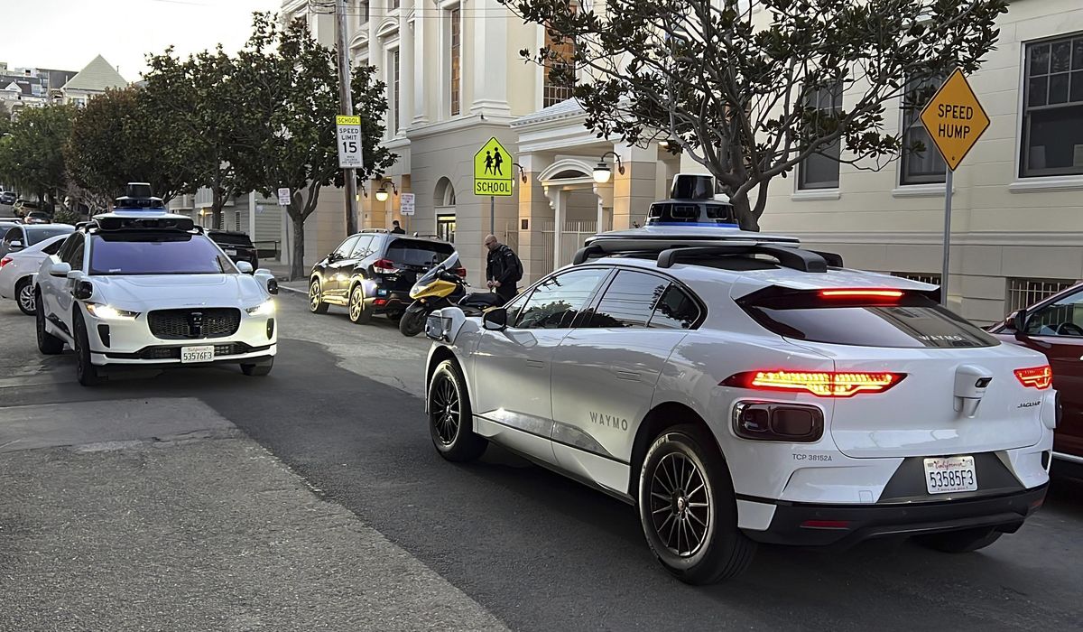 NextImg:Waymo to launch robotaxi service in D.C. in 2026
