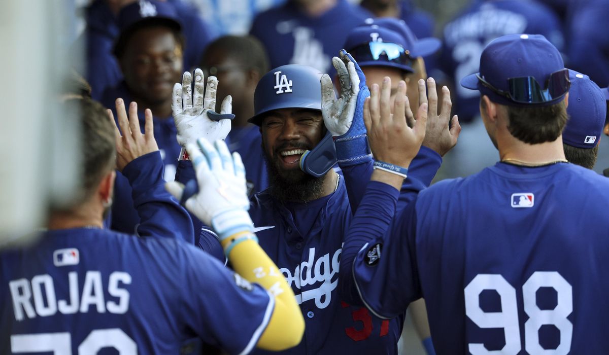 NextImg:Champion Dodgers to visit Trump, White House next month