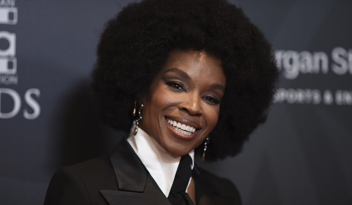 NextImg:Comic Amber Ruffin cut from White House correspondents’ event after angering Trump team