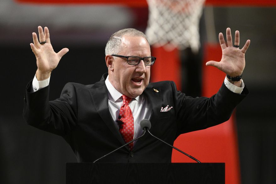 New Maryland men's basketball head coach Buzz Williams speaks during an press conference, Wednesday, April 2, 2025, in College Park, Md. (AP Photo/Nick Wass)