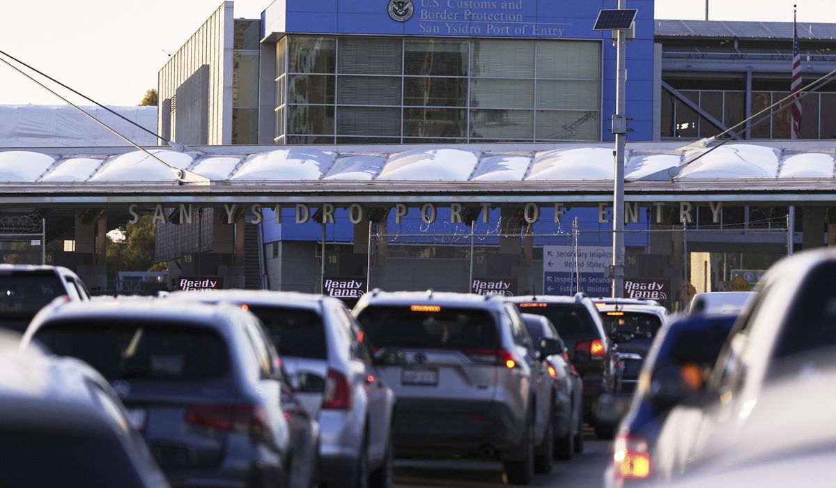 NextImg:Border inspectors charged with taking bribes to wave in people without documents