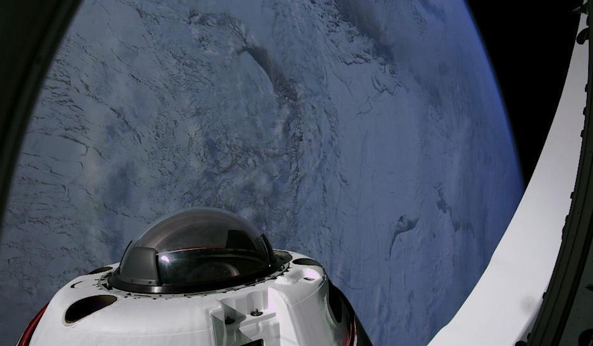 NextImg:Four space tourists return to Earth after a private flight over Earth’s poles