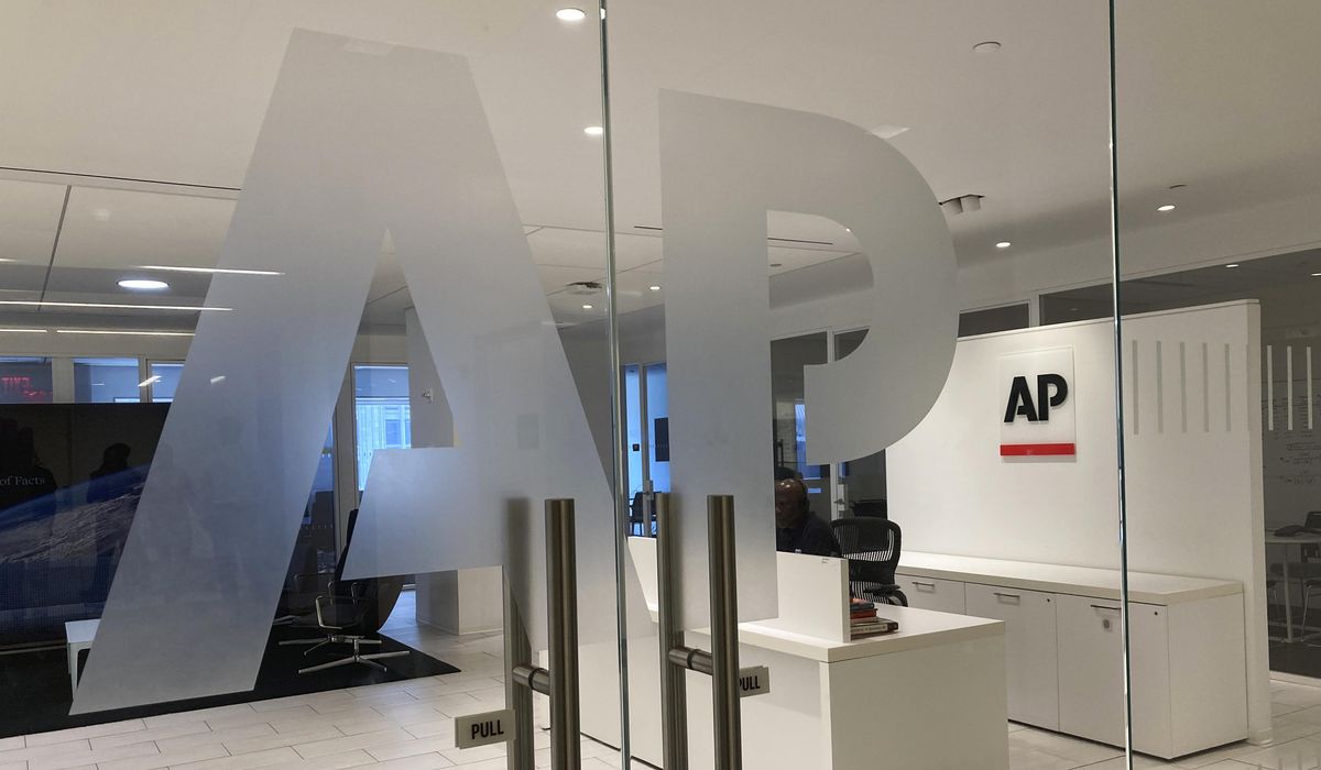 NextImg:AP loses bid to reclaim special access to White House