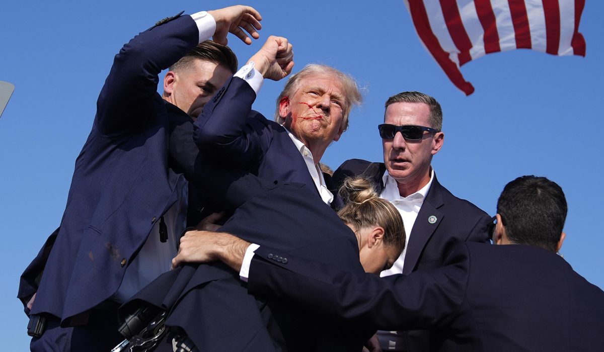NextImg:Secret Service suspended six agents without pay after first Trump assassination attempt