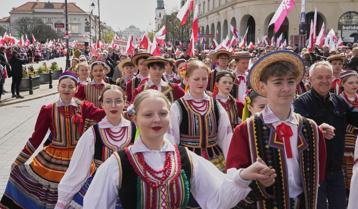NextImg:Polish conservatives use a patriotic celebration to rally behind their presidential candidate
