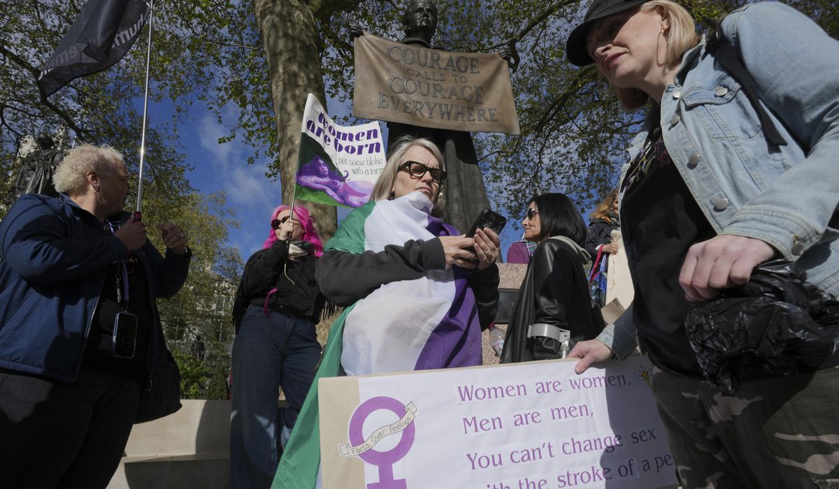 NextImg:U.K. Supreme Court rules that equalities law defines a woman as someone born biologically female