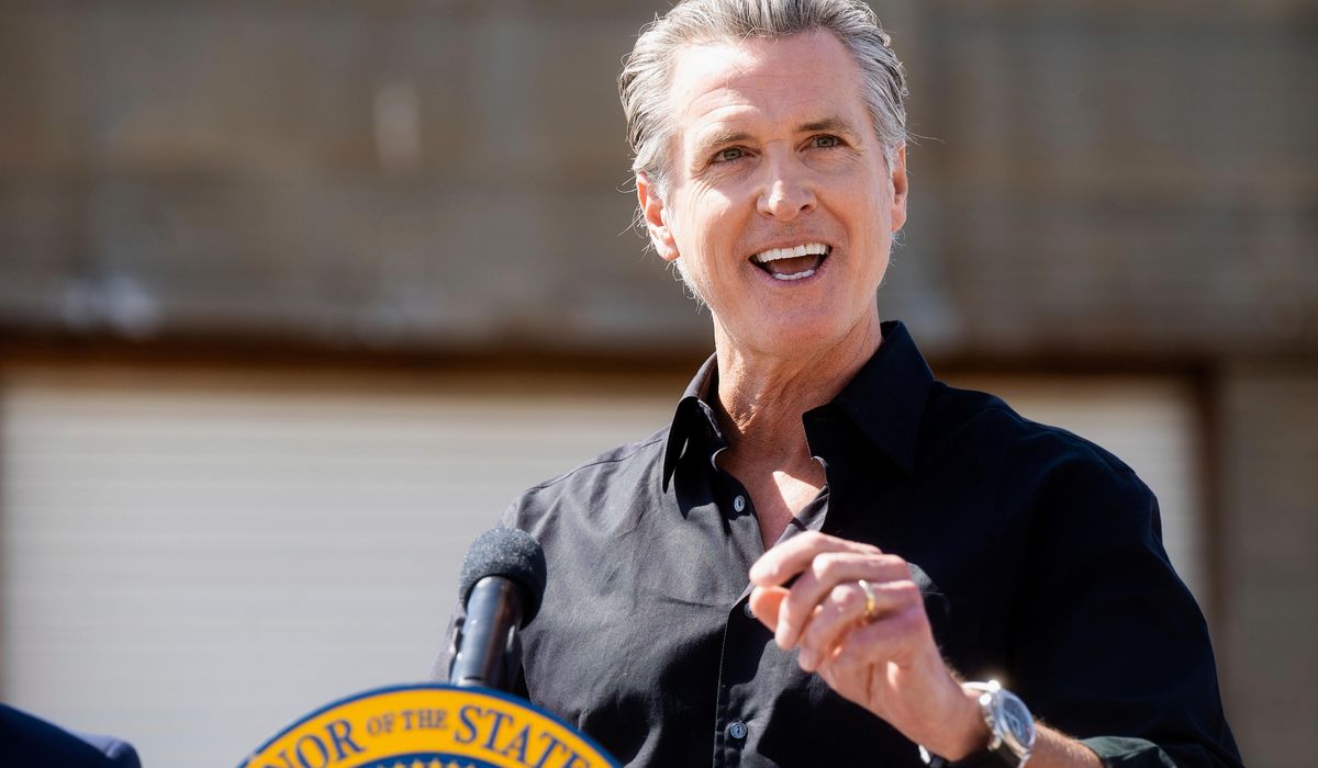 NextImg:Newsom to aid federal prosecution against Mexican national who killed 2 Americans in DUI crash