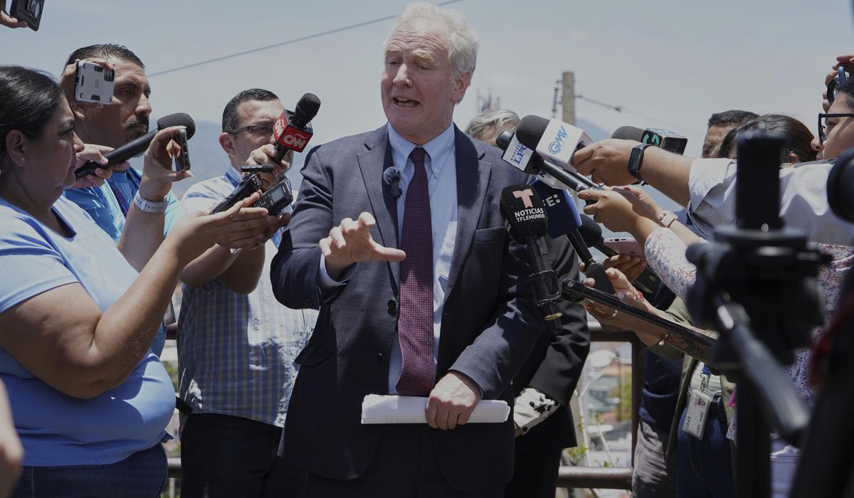 NextImg:Sen. Van Hollen travels to El Salvador to demand return of deported MS-13 suspect