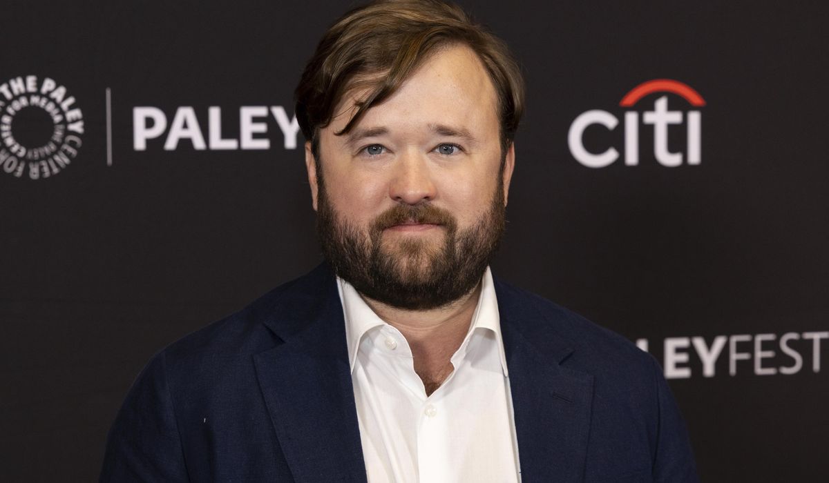 NextImg:Haley Joel Osment charged with cocaine possession and being drunk in public