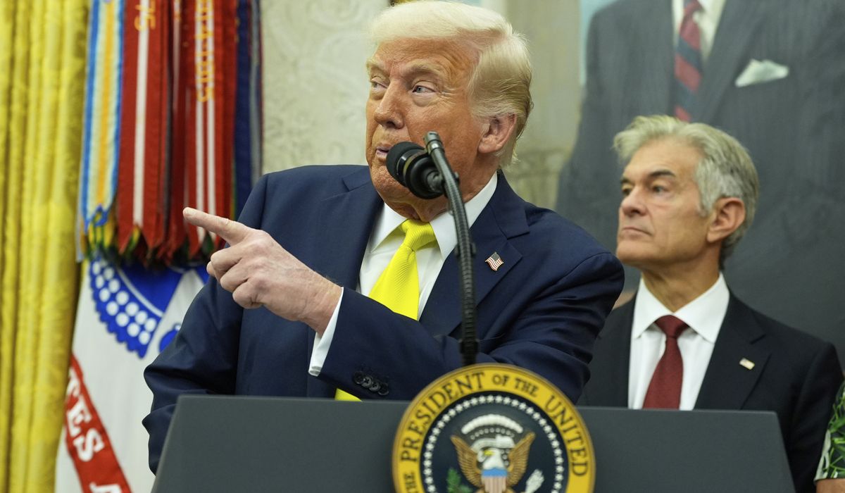 NextImg:Young girl faints in Oval Office during Trump’s session with reporters