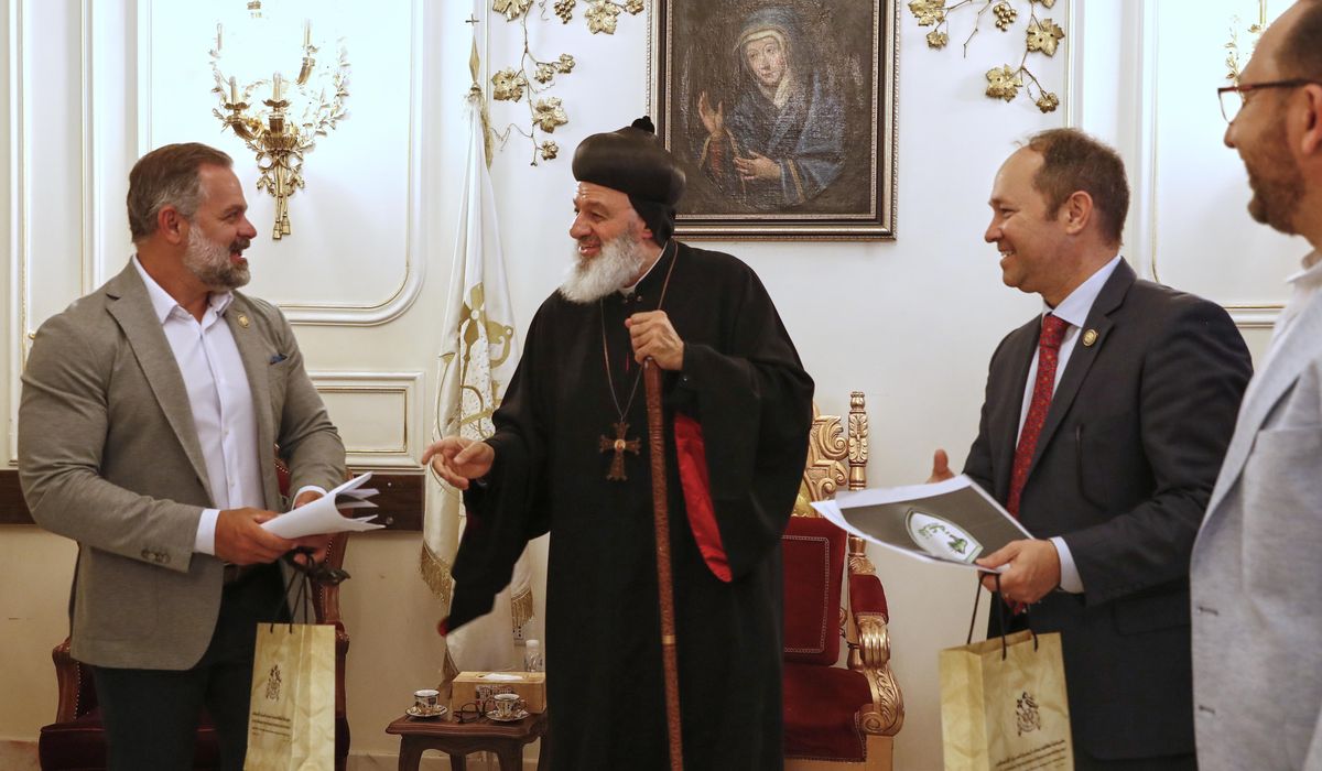 NextImg:Congress members pay an unofficial visit to Damascus as U.S. mulls sanctions relief